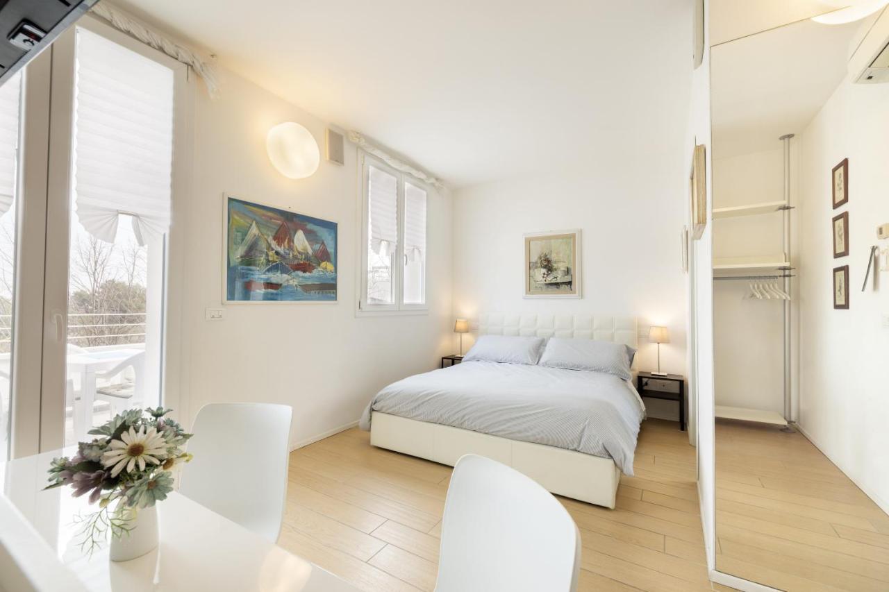 B&B Ca Bianca Ventisette Riccione Exterior photo