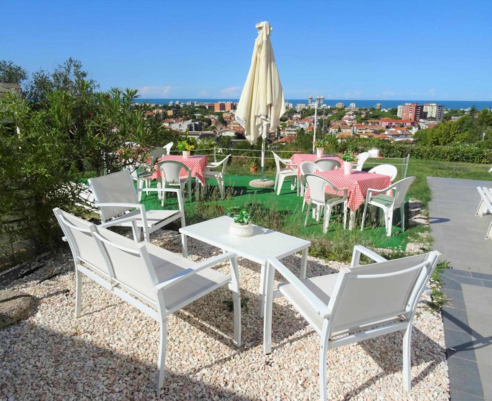 B&B Ca Bianca Ventisette Riccione Exterior photo